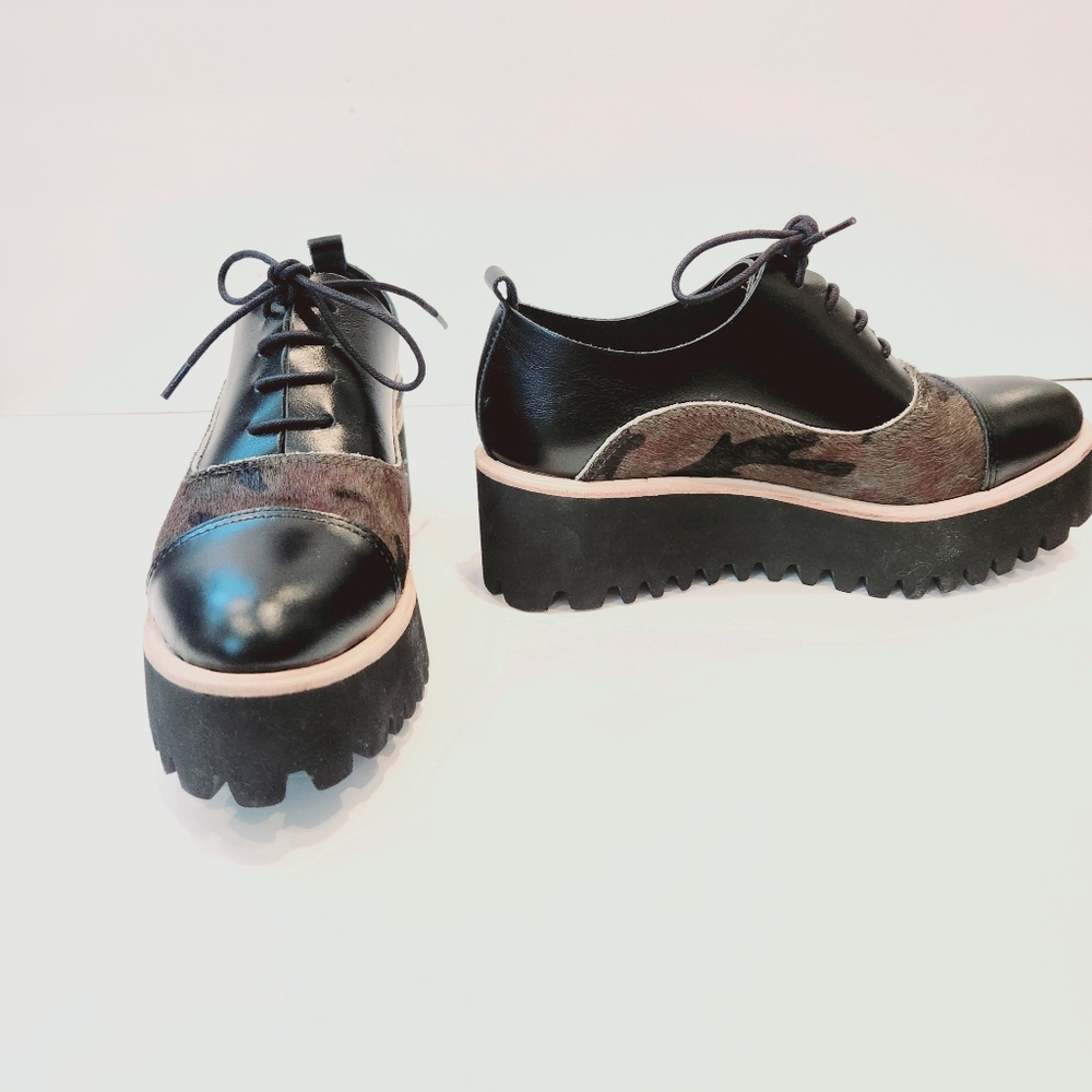 Beautiful All Black Oxford Shoes. Flatform Jungle Ox    Color: Camo